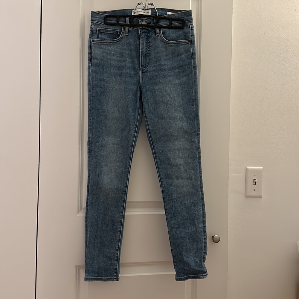 Mid-rise jeans